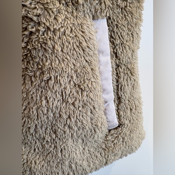 Patagonia Los Gatos Teddy Sherpa Tan Cream Size Small Women’s Vest - Picture 4 of 7